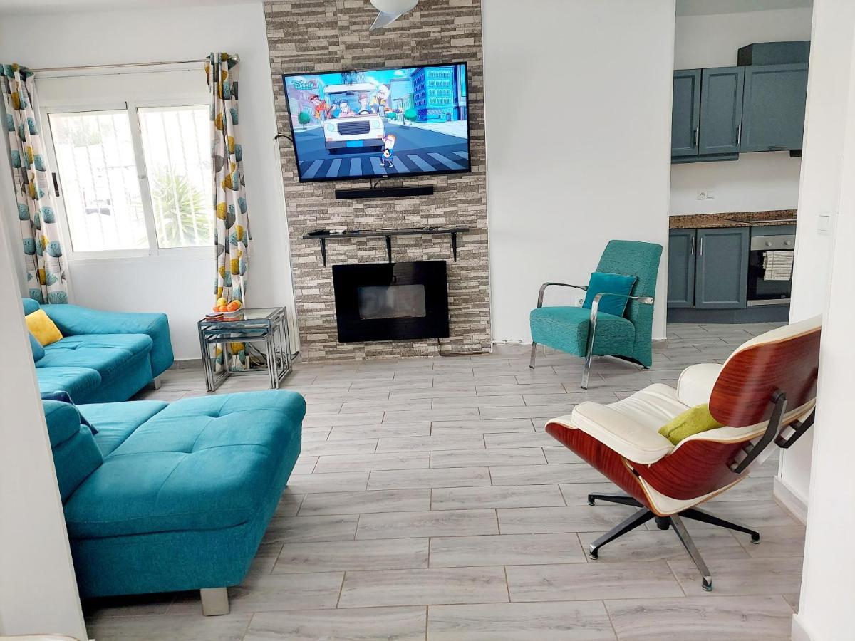 Fabulous Detached Large Villa 5 Bedrooms 3 Bathrooms Backing Onto Villamartin Golf Course 외부 사진